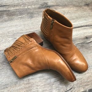 Sam Edelman tan/camel booties size 9.5 M